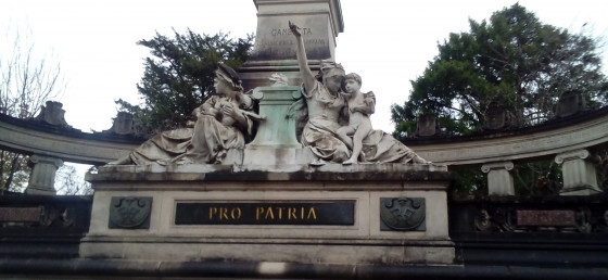 Monument à Gambetta (détail) Monument à Gambetta (détail)