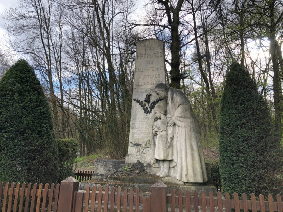 Monument aux morts « Aux préposés des Eaux-et-Forêts »