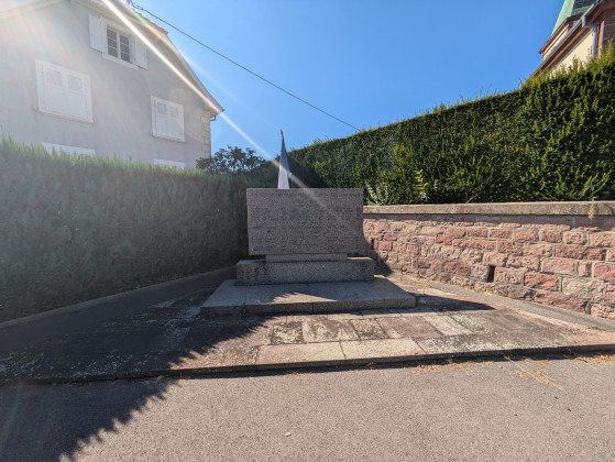 Monument aux morts d\'Aspach-le-Bas