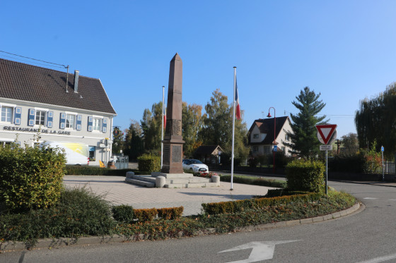 Monument en forme d\'obélisque