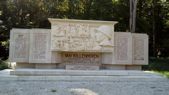 Monument Van Vollenhoven