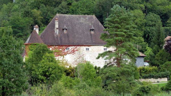 Nans-sous-Sainte-Anne : Maison Forte