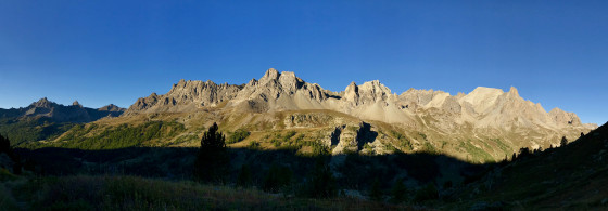 Panorama du Grand Aréa au Pain de Sucre