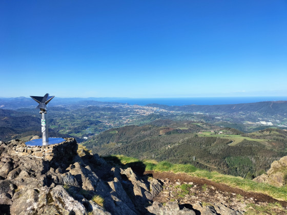 panorama du sommet du Txurrumurru