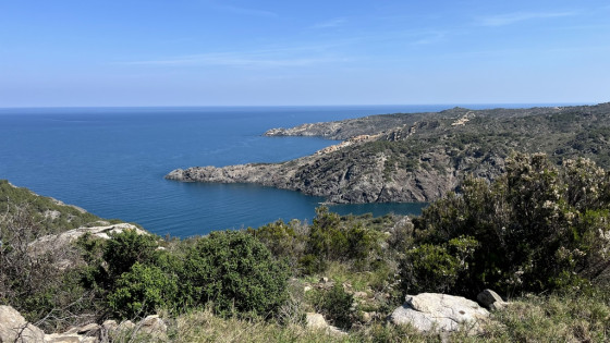 Panorama sur la côte en haut de la cala Tavallera (point 8)