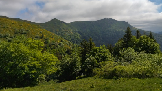 Panorama sur le Téton de Venus et le Rocher du bec de l\'Aigle