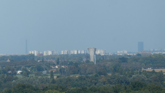 Panorama sur Paris depuis la cr&ecirc;te des Rochers du Duc