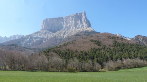 Panorama sur le Mont Aiguille