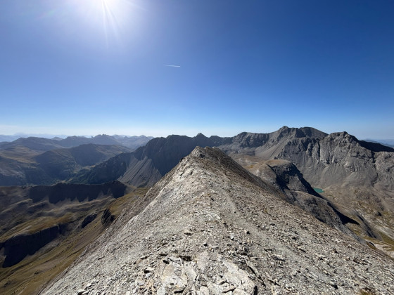 Panorame au sommet du Cimet, vue sur le Mont Pelat