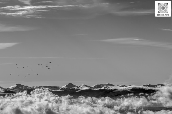 Par-del&agrave; les nuages