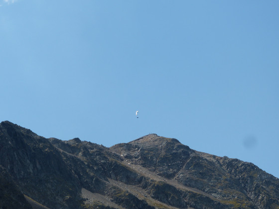 Parapente au-dessus du Grand Mont