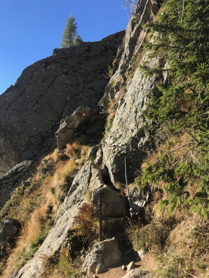 Passage de vire équipé de rampe métallique