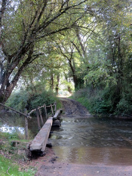 Passage du Gué du Loup sur l\'Indre à Mers-sur-Indre