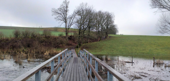 Passerelle au dessus du Laval