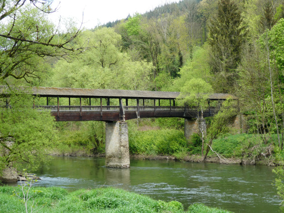 Passerelle couverte sur la Sûre