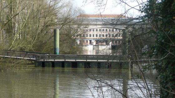 Passerelle du canal du moulin de la chocolaterie