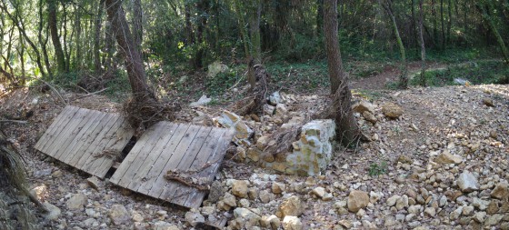 Passerelle emportée