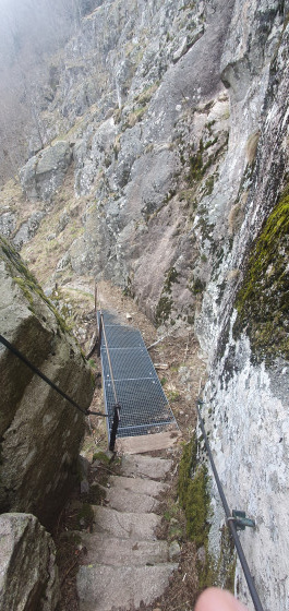 Passerelle et main courante