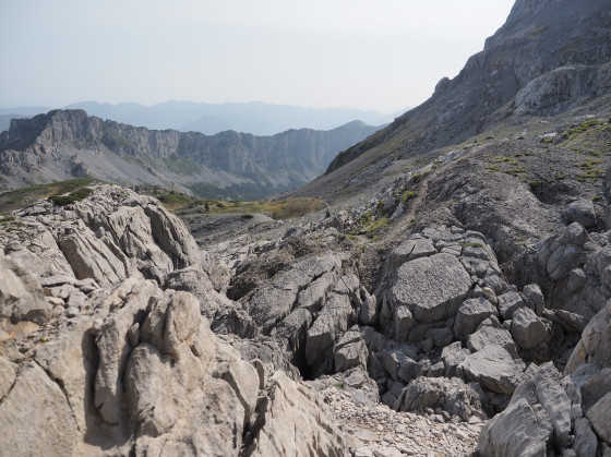 Paysage rocheux en redescendant du Pic d'Anie