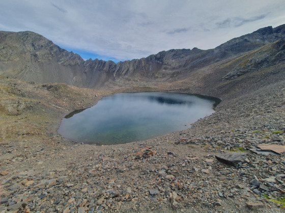 Petit Lac du Col des Gentianes 2650m