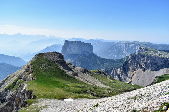 Petit Veymont et Mont Aiguille en arrière plan