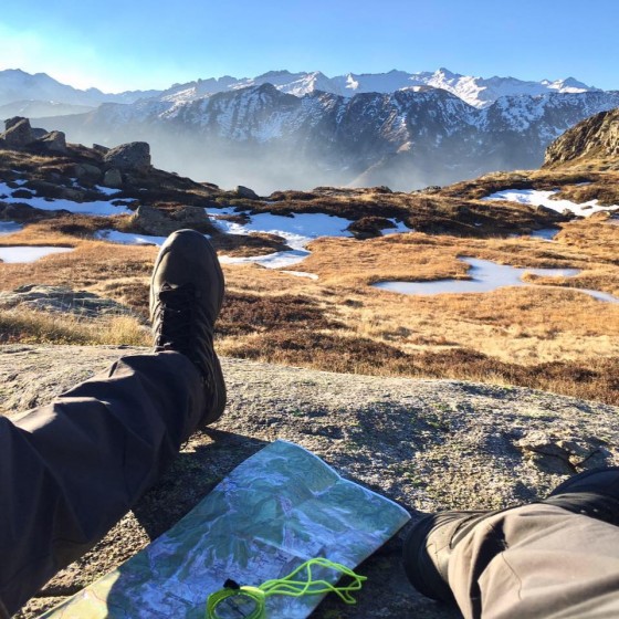 Petite pause sur le bord de l\'Etang d\'Arbu
