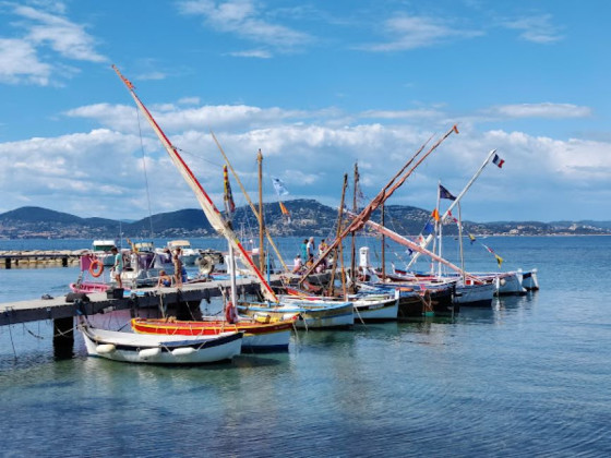 Petits bateaux traditionnels