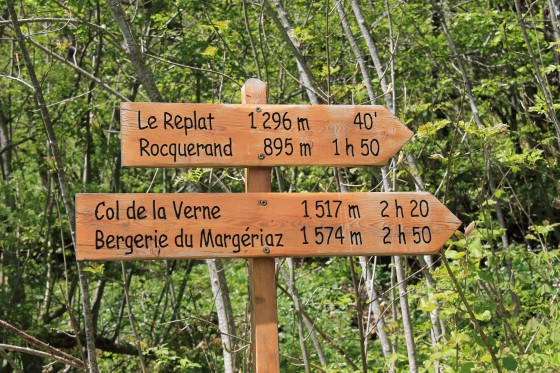 Photo panneau récent au point de départ de la balade