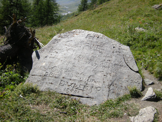 Pierre gravée Pierre gravée