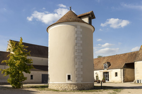 Pigeonnier de la mairie de Mandres-les-Roses