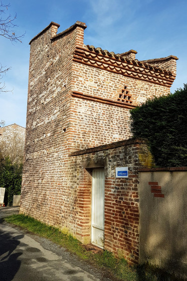 Pigeonnier dit à pied de mulet