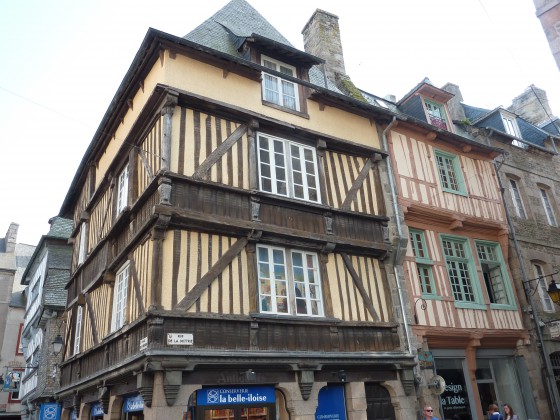 Place des Merciers à Dinan