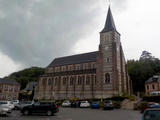 Place du Docteur Robert Greverie, Valmont