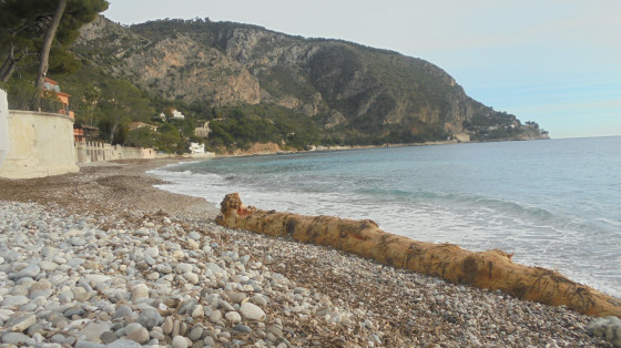 Plage d'Eze-bord-de-mer.