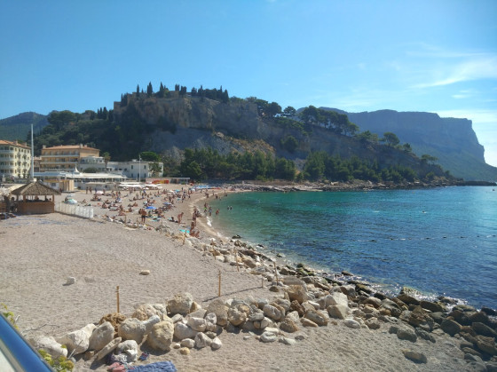 Plage de la Grande Mer, entre ciel, château et baignade