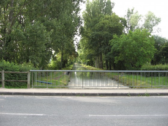 Plaimpied. Les Ponts.Canal de Berry. Direction St Just.