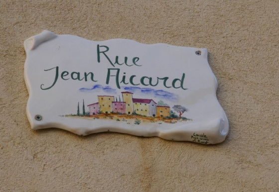 Plaque