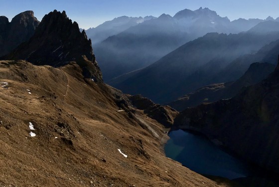 Plongée vers le Grand Lac