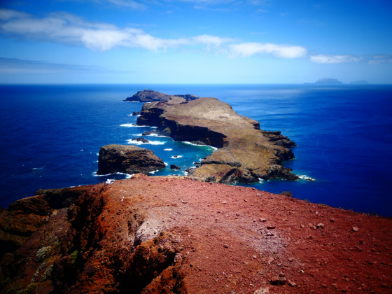 Pointe et îles désertes