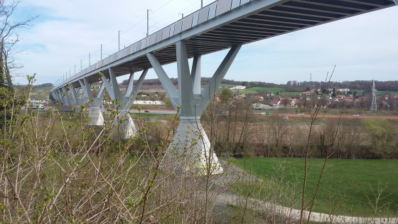 Pont de la ligne TGV