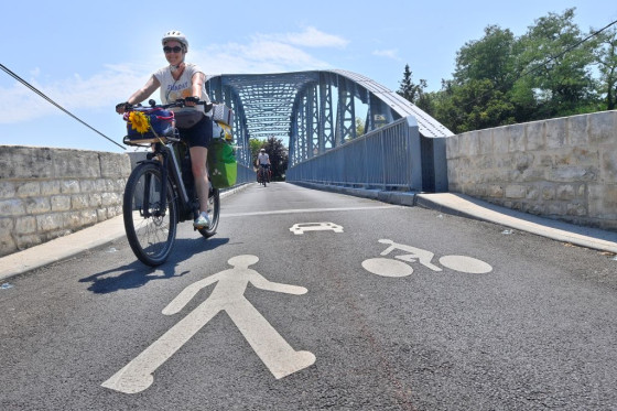 Pont de Ménesplet