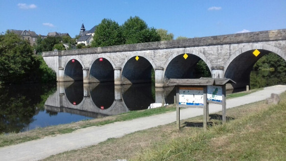 Pont de Saint Jean Sur Mayenne