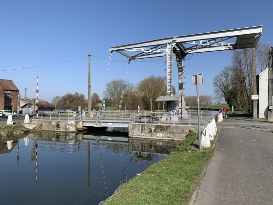 Pont-levis à Ecacheries