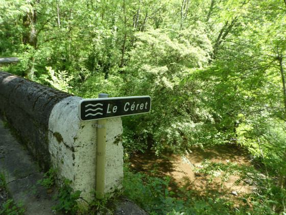 pont sur le C&eacute;ret