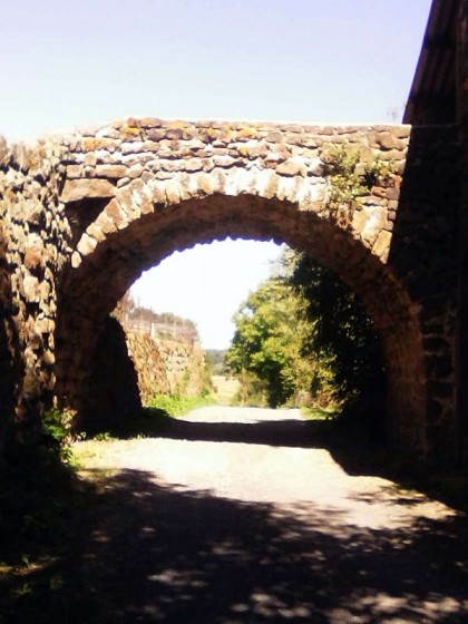 Porche d'entrée au village