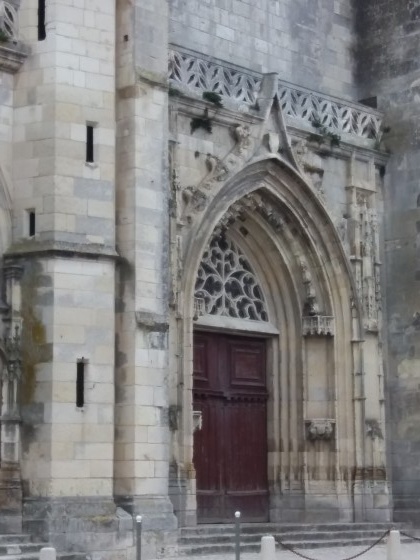 Portail de la basilique Notre Dame de Cléry-Saint-André