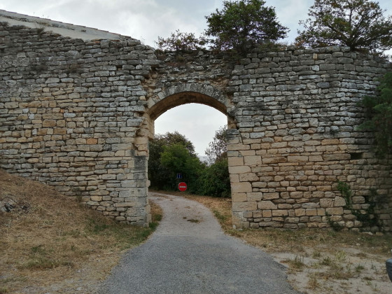 Porte d'entrée du château