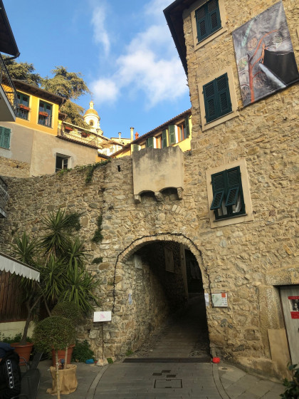Porte d'entr&eacute;e m&eacute;di&eacute;vale de Villabona.