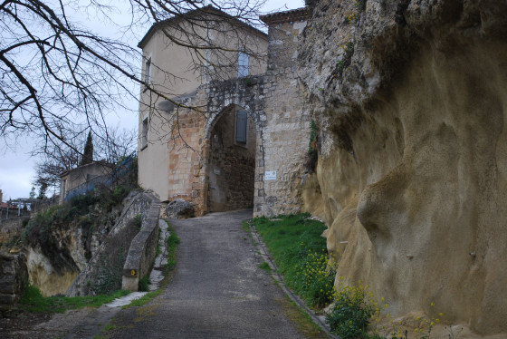 Porte fortifiée