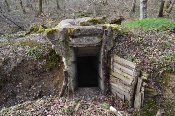 Position de barrage de la route de Moos